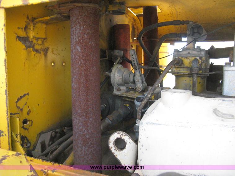 image for item H5349 Pettibone 820 hydraulic crane
