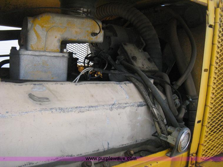 image for item H5349 Pettibone 820 hydraulic crane