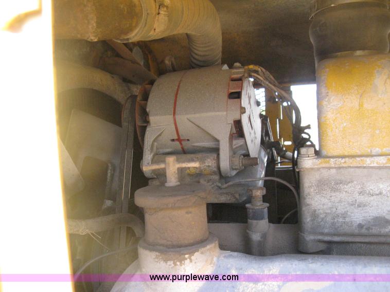 image for item H5349 Pettibone 820 hydraulic crane