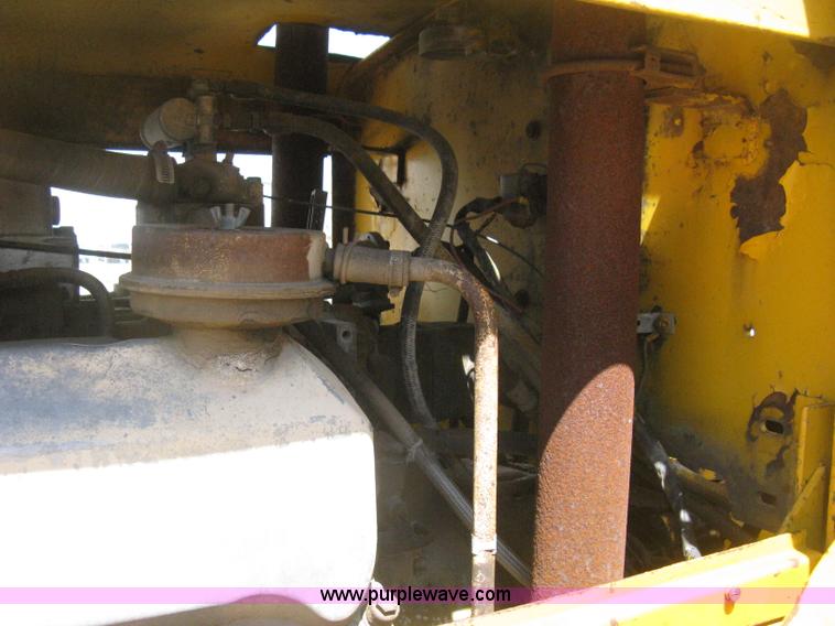 image for item H5349 Pettibone 820 hydraulic crane