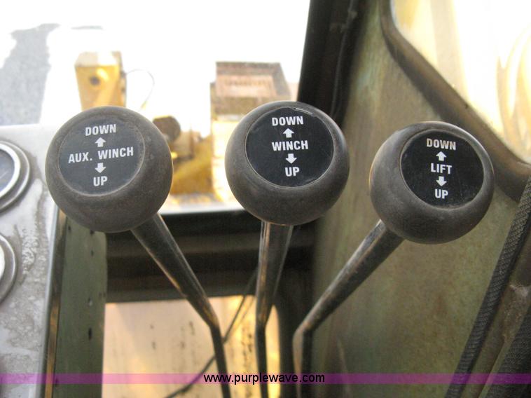 image for item H5349 Pettibone 820 hydraulic crane