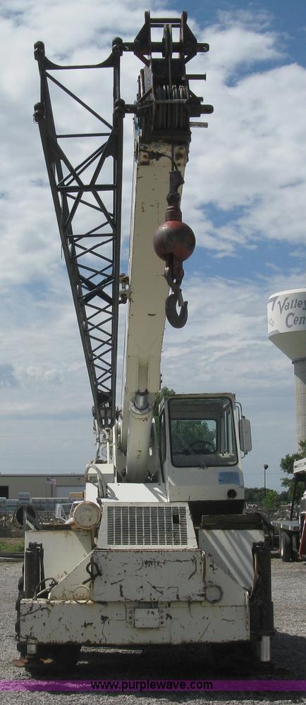 image for item H5350 P & H Omega 15 hydraulic crane