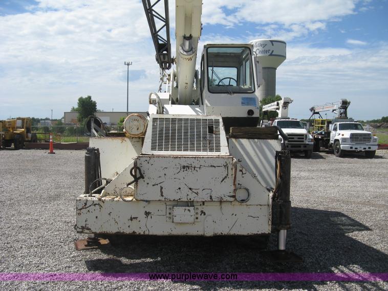 image for item H5350 P & H Omega 15 hydraulic crane