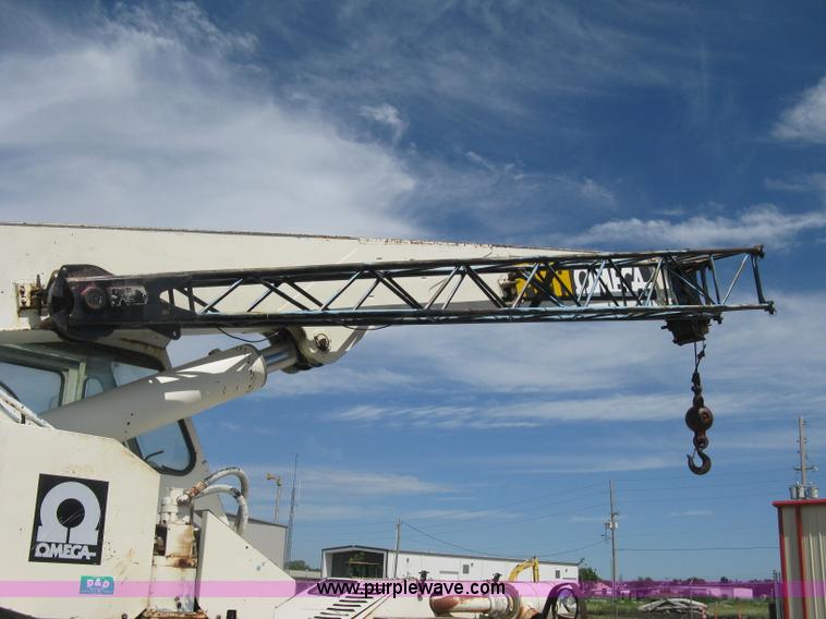 image for item H5350 P & H Omega 15 hydraulic crane