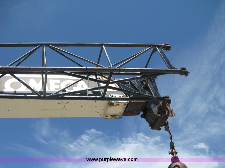 image for item H5350 P & H Omega 15 hydraulic crane