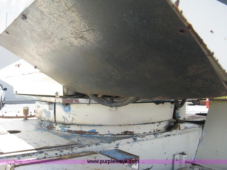 image for item H5350 P & H Omega 15 hydraulic crane