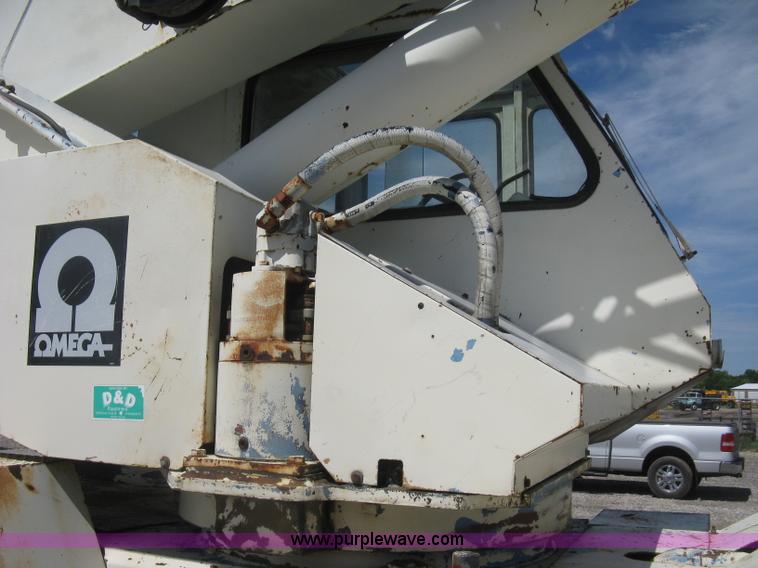 image for item H5350 P & H Omega 15 hydraulic crane