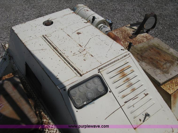 image for item H5350 P & H Omega 15 hydraulic crane