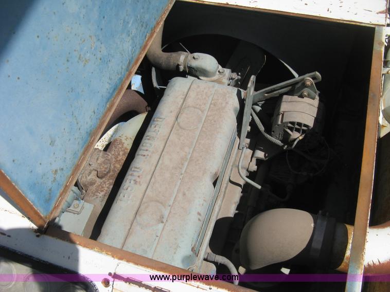 image for item H5350 P & H Omega 15 hydraulic crane