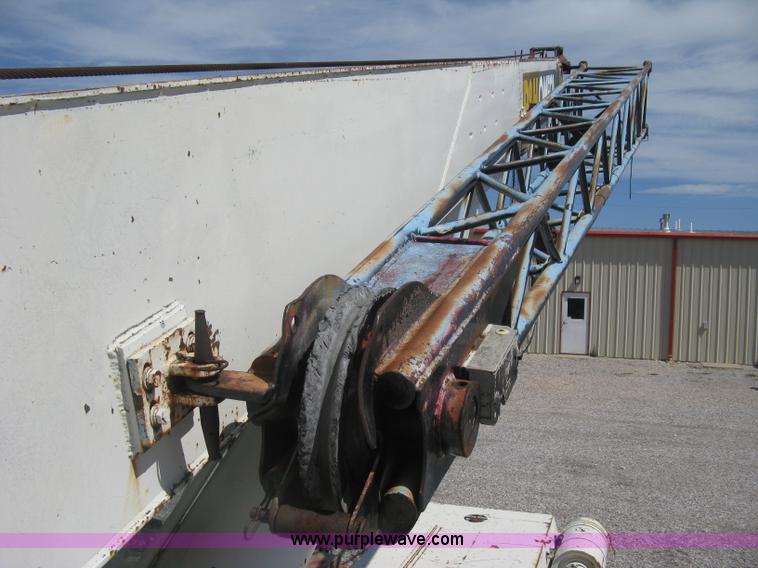 image for item H5350 P & H Omega 15 hydraulic crane