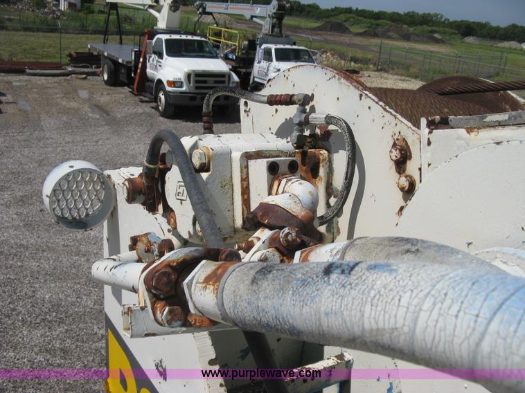 image for item H5350 P & H Omega 15 hydraulic crane