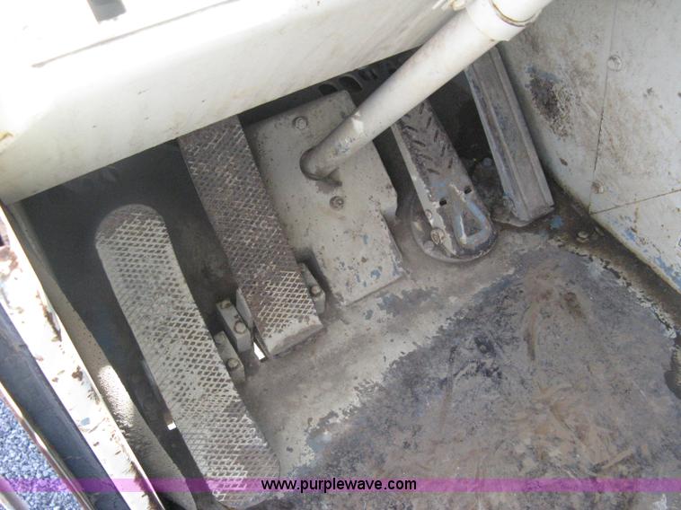 image for item H5350 P & H Omega 15 hydraulic crane