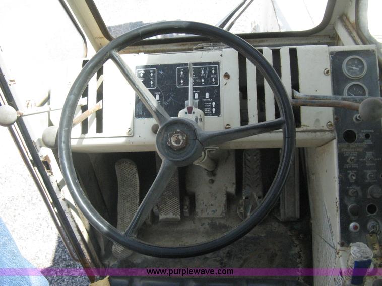 image for item H5350 P & H Omega 15 hydraulic crane