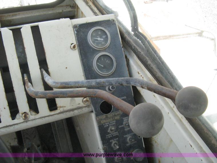 image for item H5350 P & H Omega 15 hydraulic crane