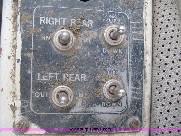 image for item H5350 P & H Omega 15 hydraulic crane