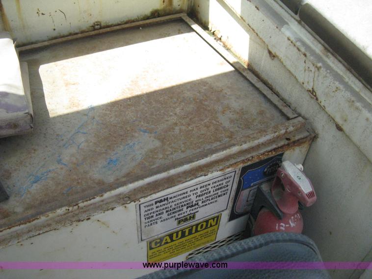 image for item H5350 P & H Omega 15 hydraulic crane