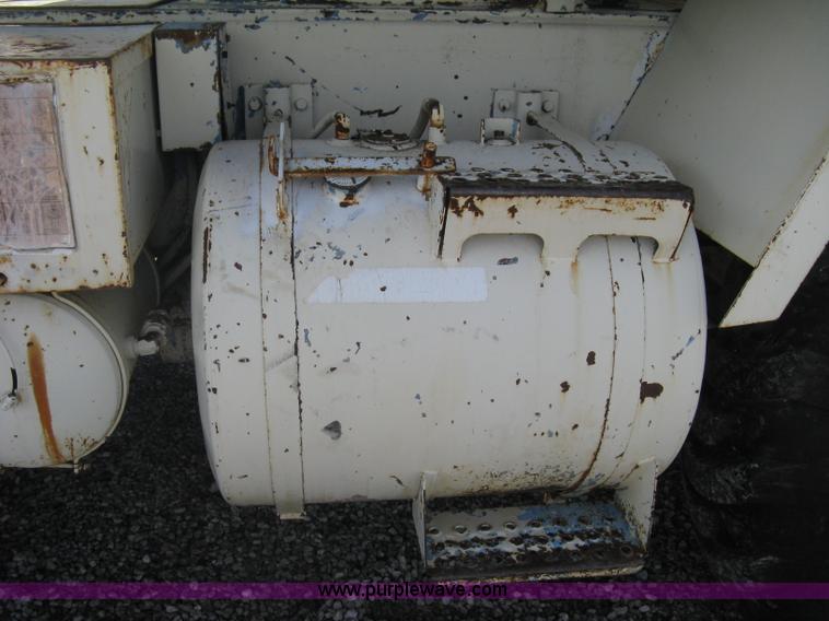 image for item H5350 P & H Omega 15 hydraulic crane