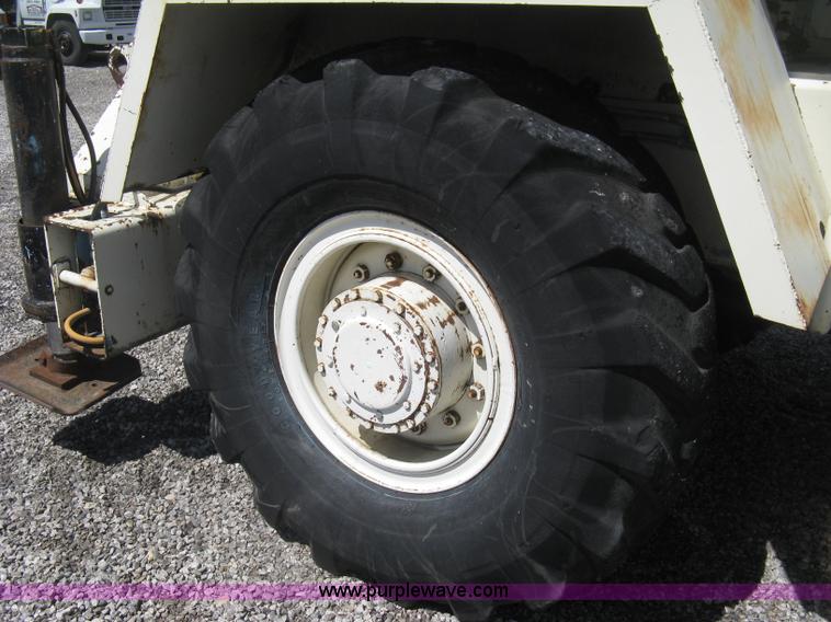 image for item H5350 P & H Omega 15 hydraulic crane