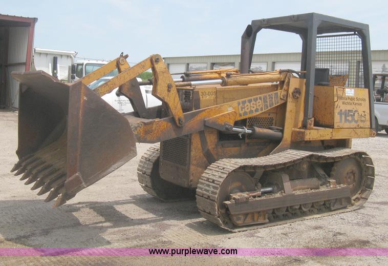image for item H5361 1976 Case 1150B track loader