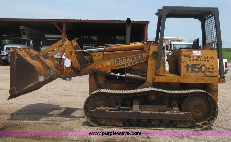 image for item H5361 1976 Case 1150B track loader