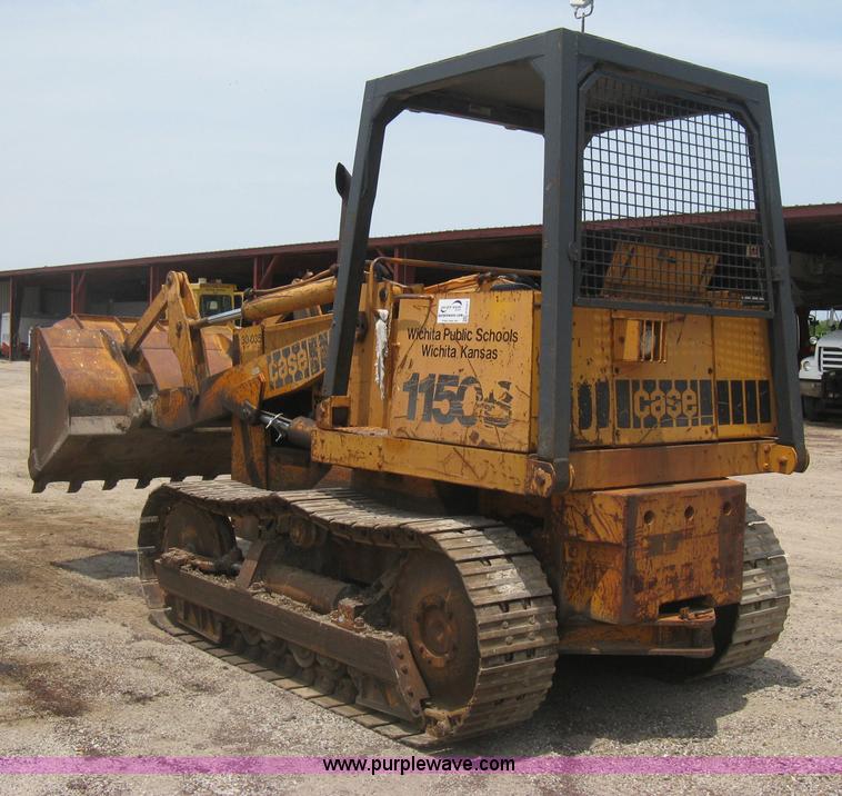 image for item H5361 1976 Case 1150B track loader