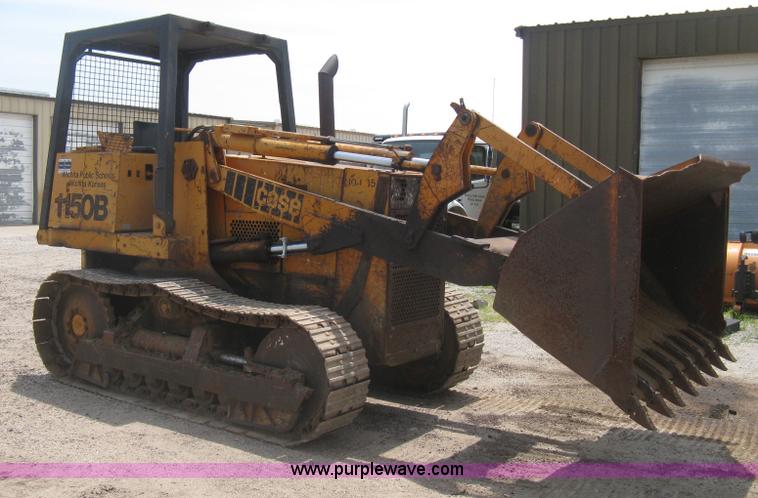 image for item H5361 1976 Case 1150B track loader