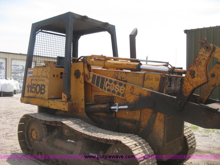image for item H5361 1976 Case 1150B track loader
