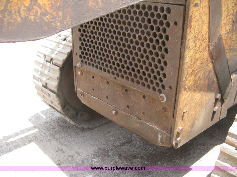 image for item H5361 1976 Case 1150B track loader