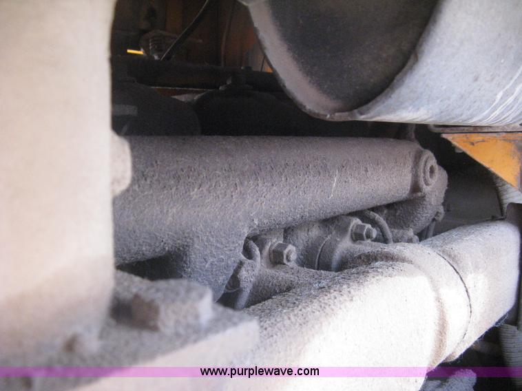 image for item H5361 1976 Case 1150B track loader