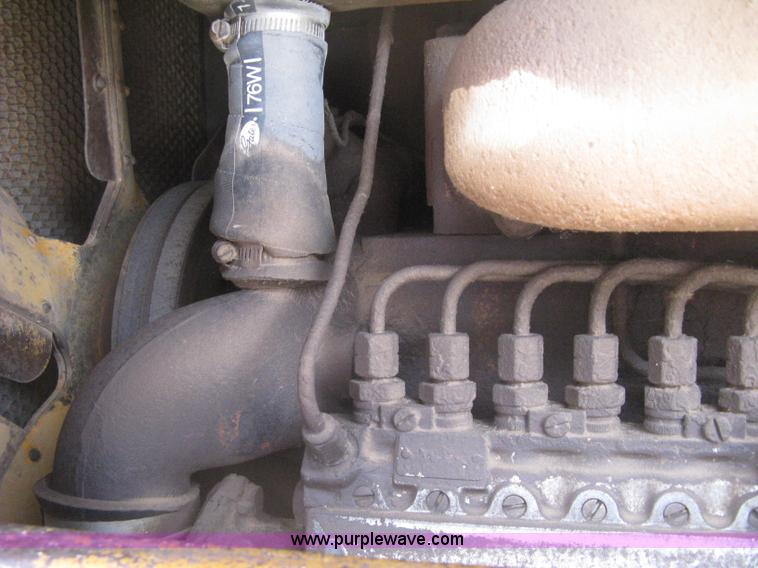 image for item H5361 1976 Case 1150B track loader