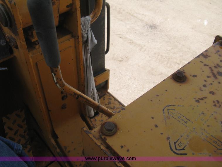 image for item H5361 1976 Case 1150B track loader