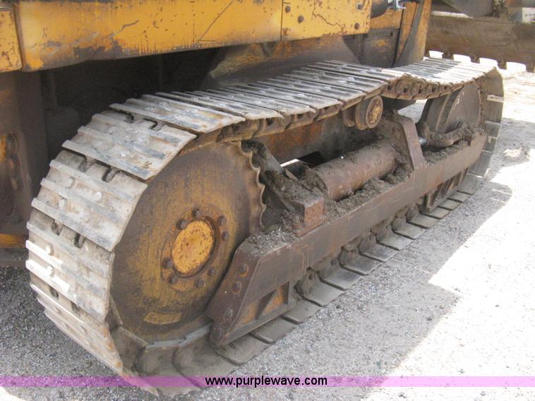 image for item H5361 1976 Case 1150B track loader