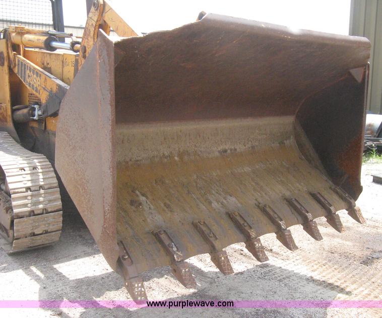 image for item H5361 1976 Case 1150B track loader