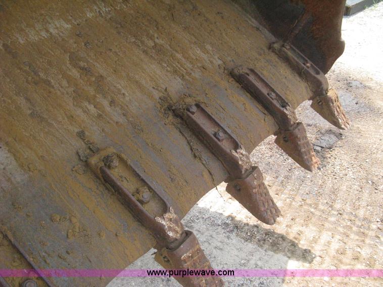 image for item H5361 1976 Case 1150B track loader