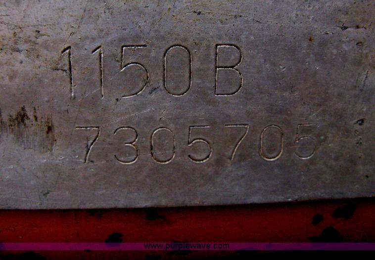 image for item H5361 1976 Case 1150B track loader