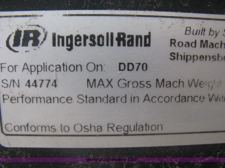 image for item H5362 2002 Ingersoll Rand DD70 articulated smooth drum vibratory roller