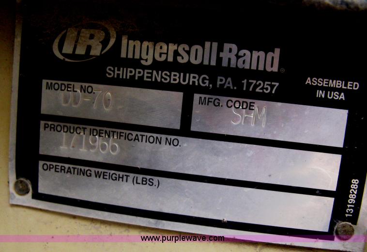 image for item H5362 2002 Ingersoll Rand DD70 articulated smooth drum vibratory roller
