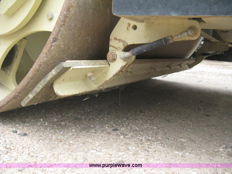 image for item H5362 2002 Ingersoll Rand DD70 articulated smooth drum vibratory roller