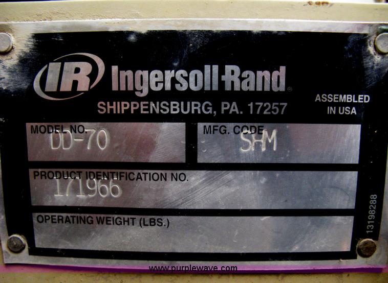 image for item H5362 2002 Ingersoll Rand DD70 articulated smooth drum vibratory roller