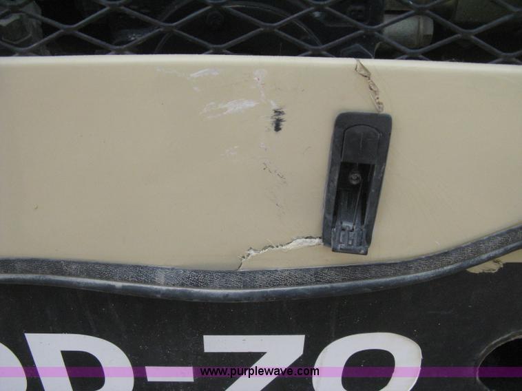 image for item H5362 2002 Ingersoll Rand DD70 articulated smooth drum vibratory roller