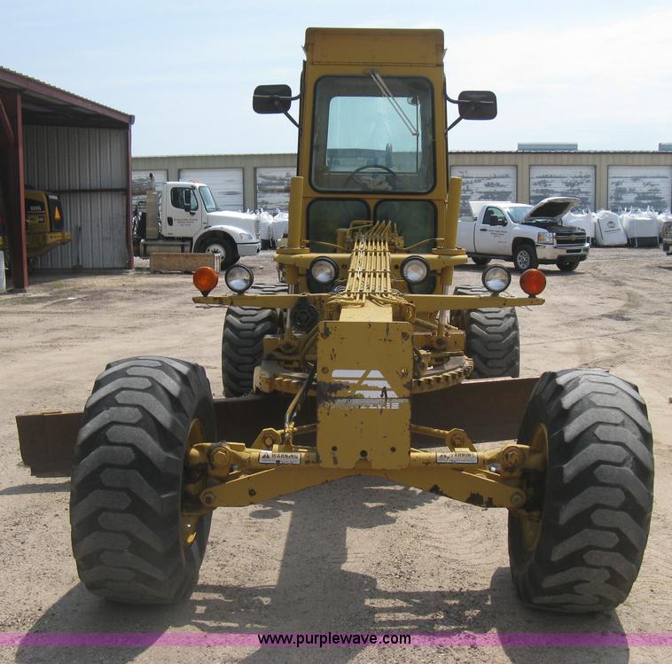 image for item H5363 1989 Fiat-Allis 65B motor grader