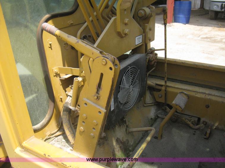 image for item H5363 1989 Fiat-Allis 65B motor grader