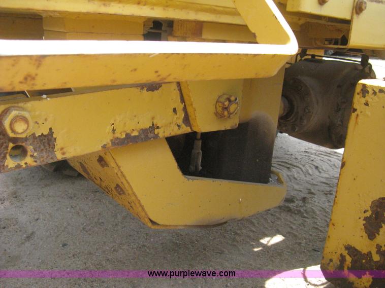 image for item H5363 1989 Fiat-Allis 65B motor grader