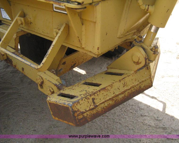 image for item H5363 1989 Fiat-Allis 65B motor grader