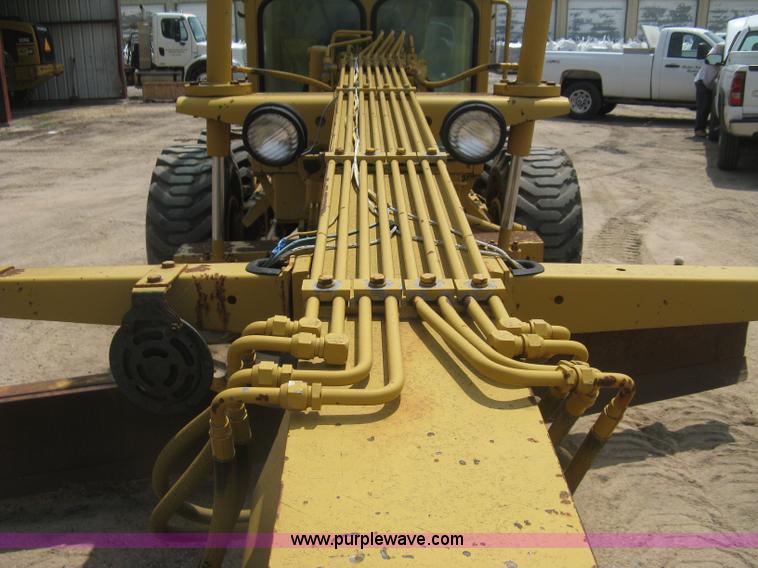 image for item H5363 1989 Fiat-Allis 65B motor grader