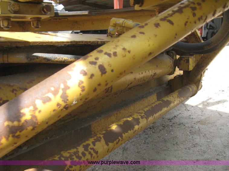 image for item H5363 1989 Fiat-Allis 65B motor grader