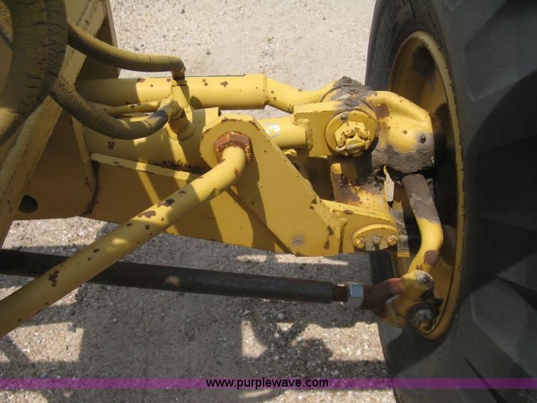 image for item H5363 1989 Fiat-Allis 65B motor grader