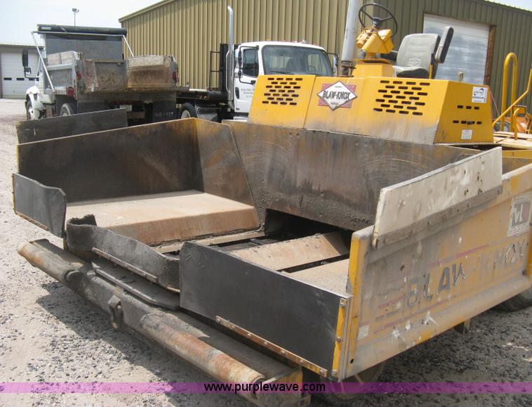 image for item H5364 2001 Blaw-Knox PF150 paver