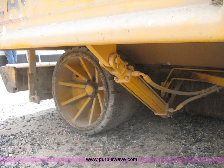 image for item H5364 2001 Blaw-Knox PF150 paver