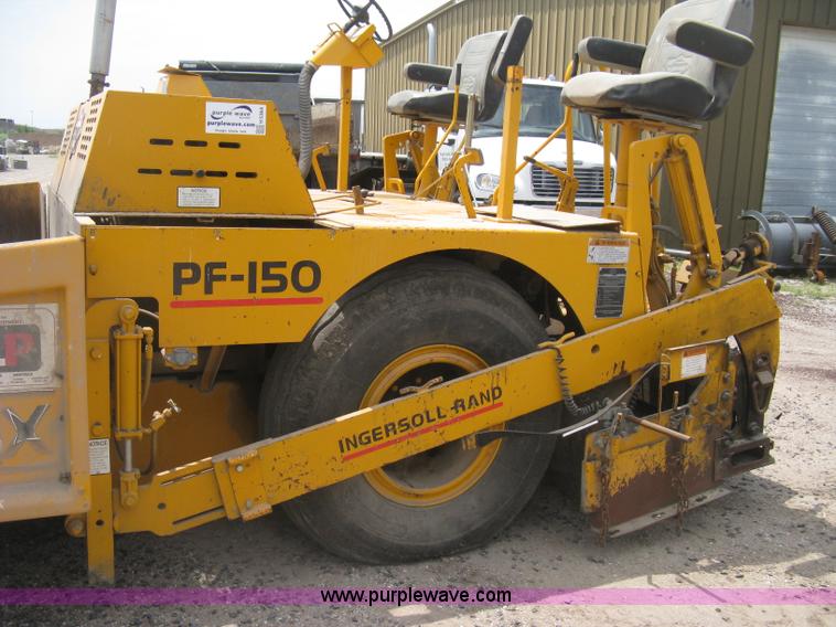 image for item H5364 2001 Blaw-Knox PF150 paver